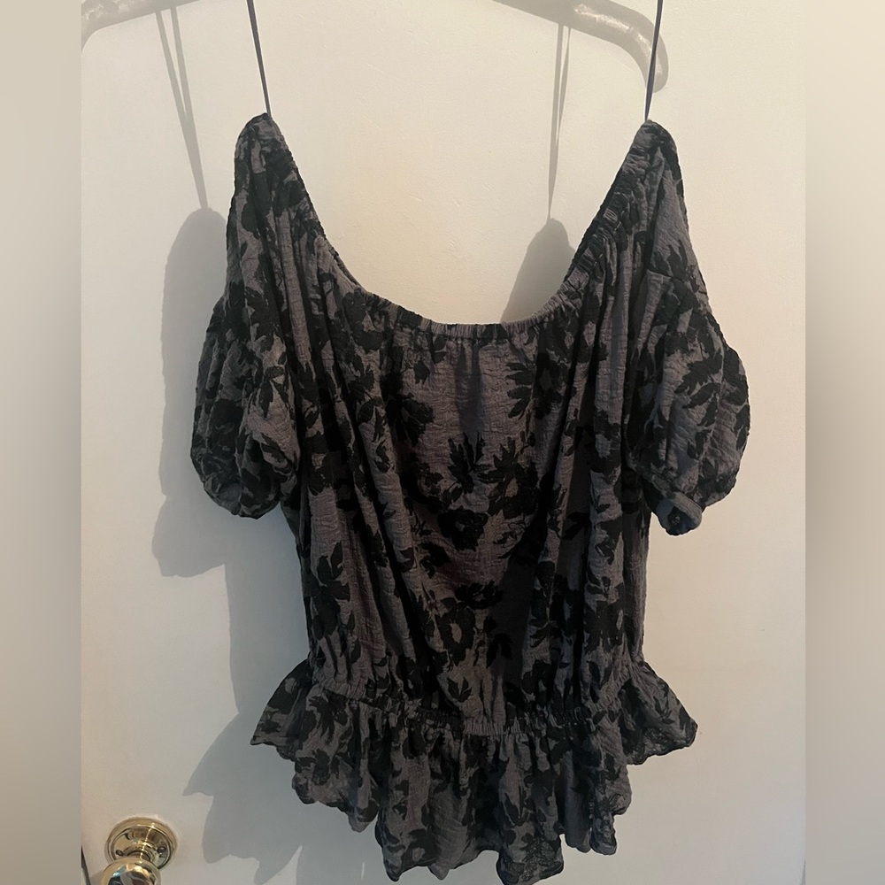 Free People Gray Top | size medium